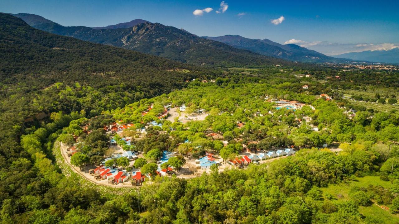 Готель Camping Le Bois Fleuri Аржеле-сюр-Мер Екстер'єр фото